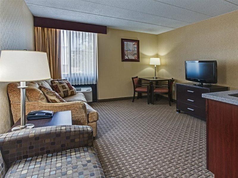 Holiday Inn Express - Fall River North Εξωτερικό φωτογραφία
