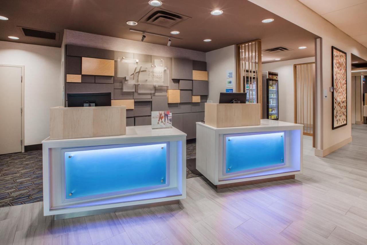 Holiday Inn Express - Fall River North Εξωτερικό φωτογραφία