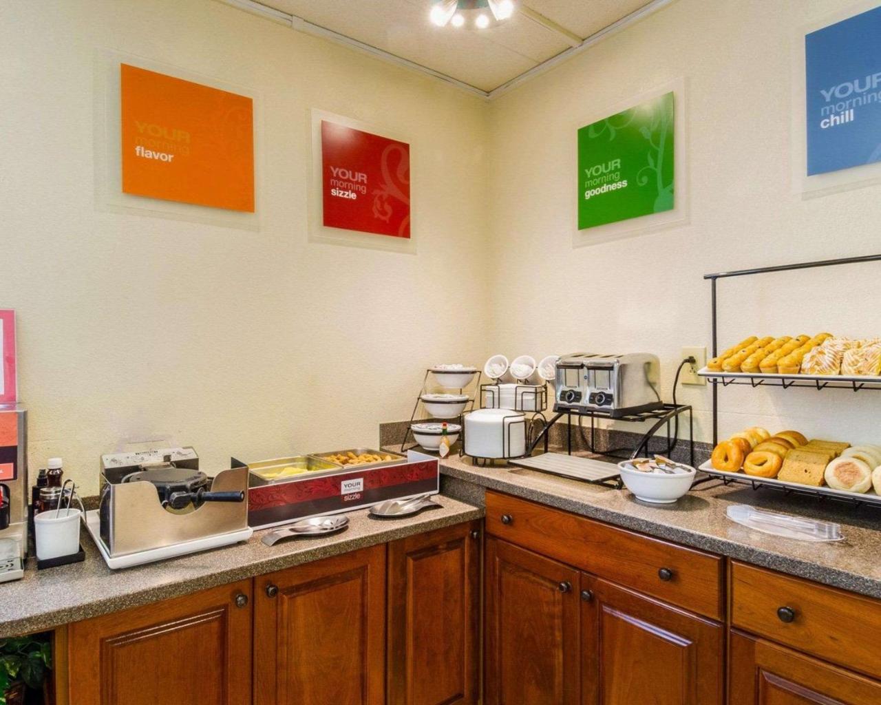 Holiday Inn Express - Fall River North Εξωτερικό φωτογραφία