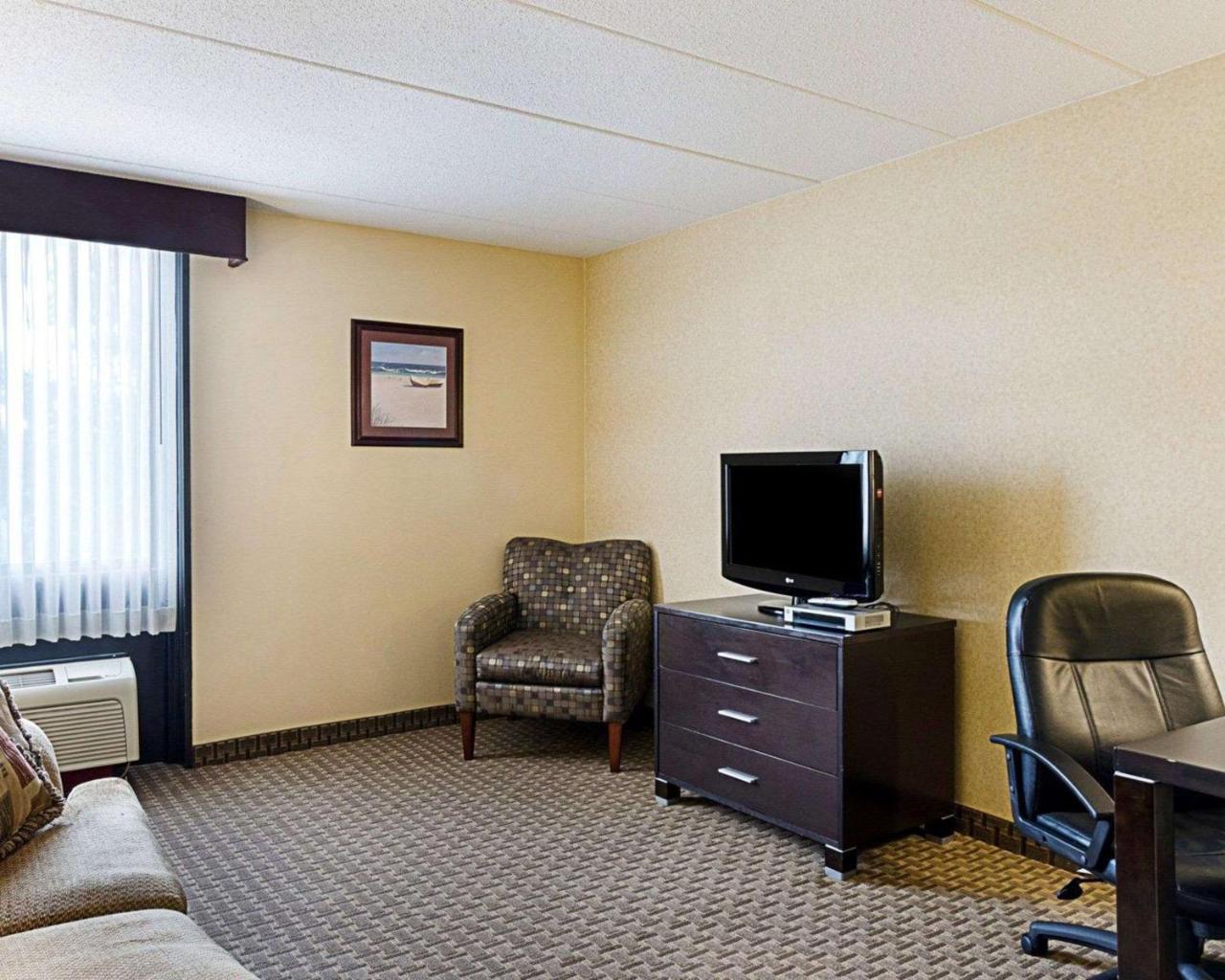Holiday Inn Express - Fall River North Εξωτερικό φωτογραφία