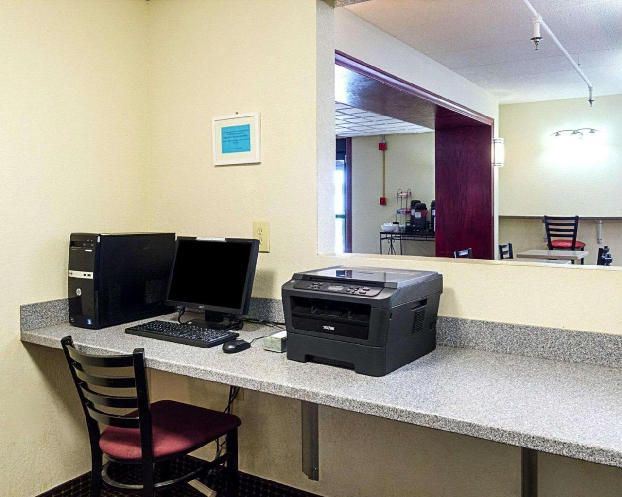 Holiday Inn Express - Fall River North Εξωτερικό φωτογραφία