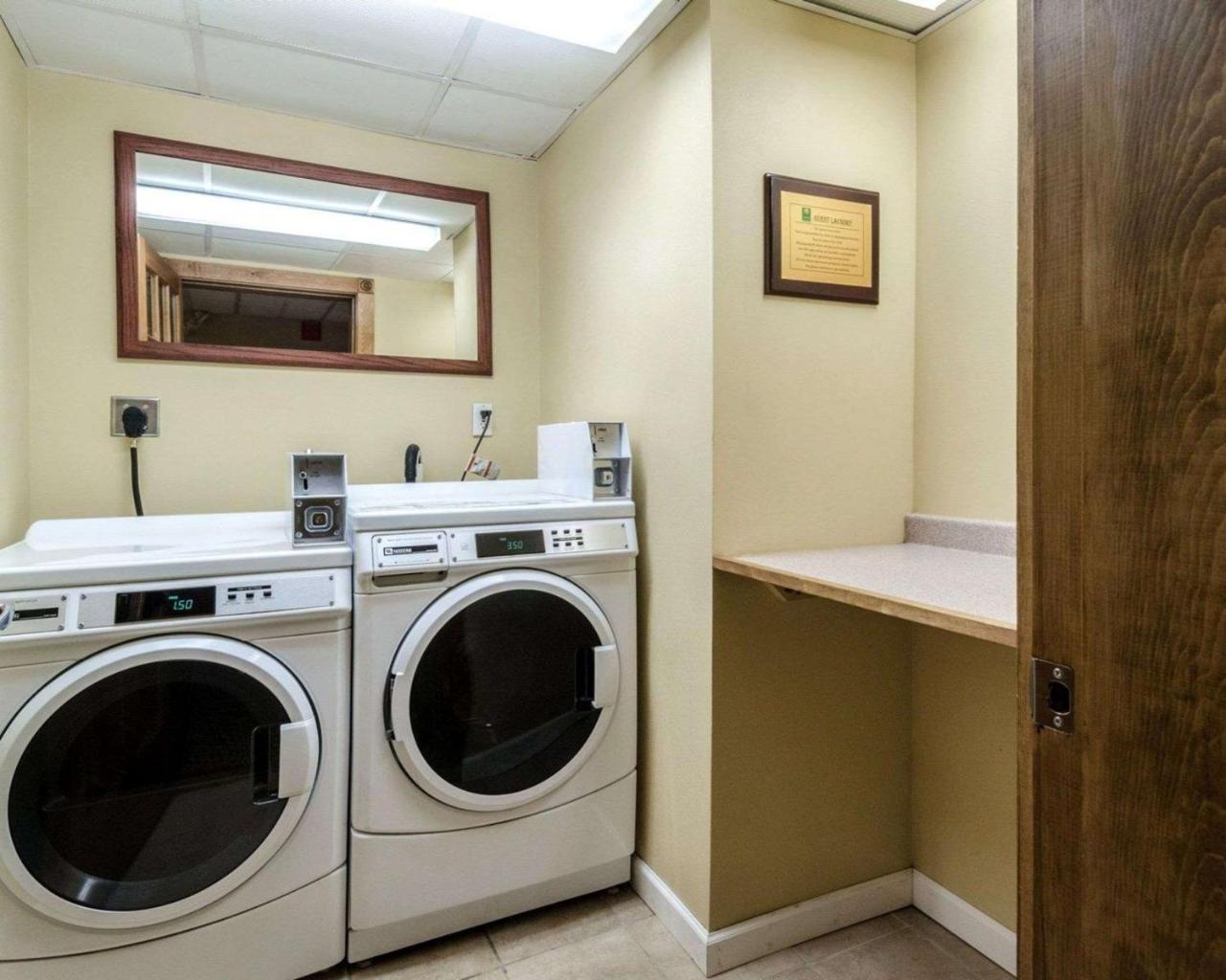 Holiday Inn Express - Fall River North Εξωτερικό φωτογραφία